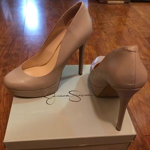 Jessica Simpson Womens Sandrah Nude Pumps 10